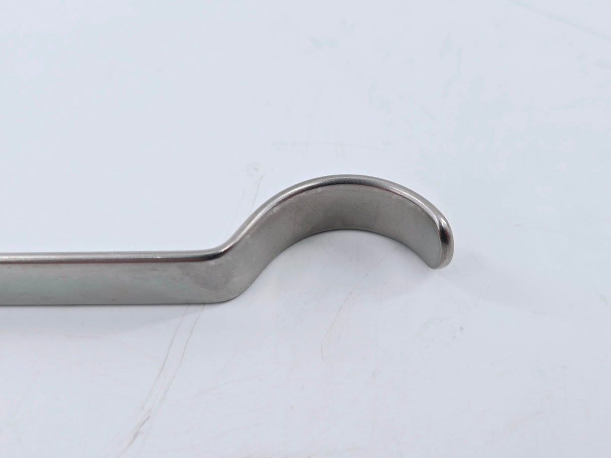 DePuy 2952-47 Restore Femoral Retractor, Small Arthroscopy 5-1/2"