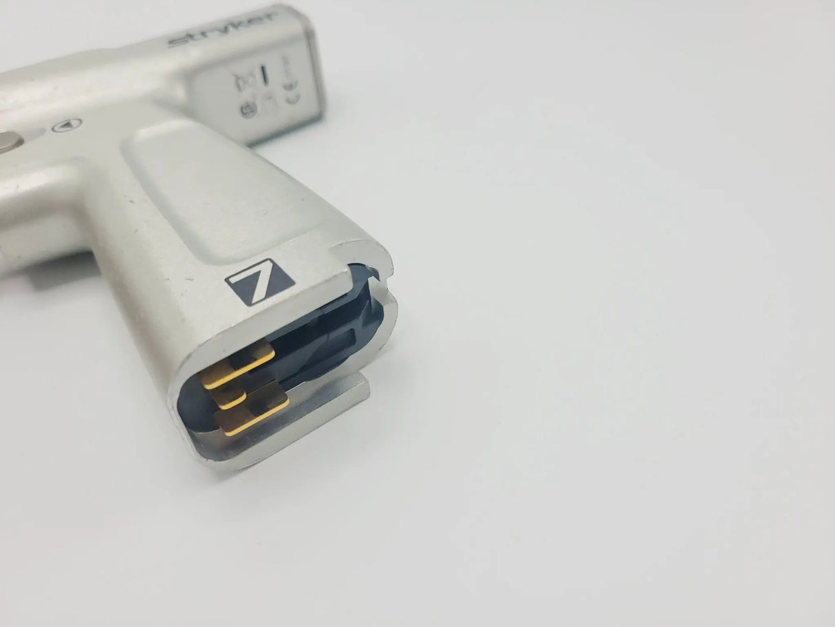 Stryker 7208-000-000 System 7 Sagittal Saw Handpiece 7-3/4" Stryker