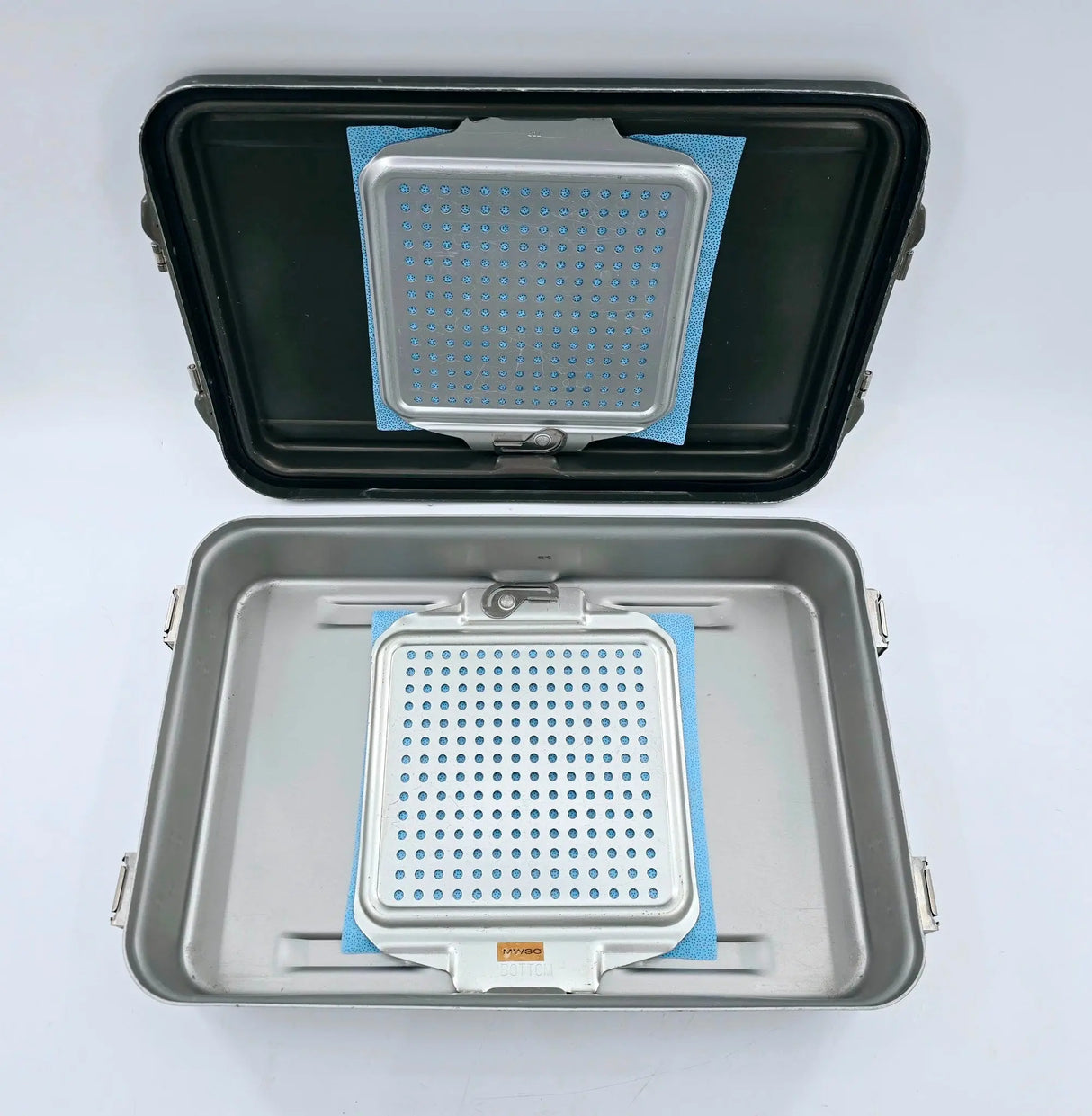 V. Mueller CD2-4B Genesis Mid-Length Sterilization Container 19" x 12" x 4" V. Mueller