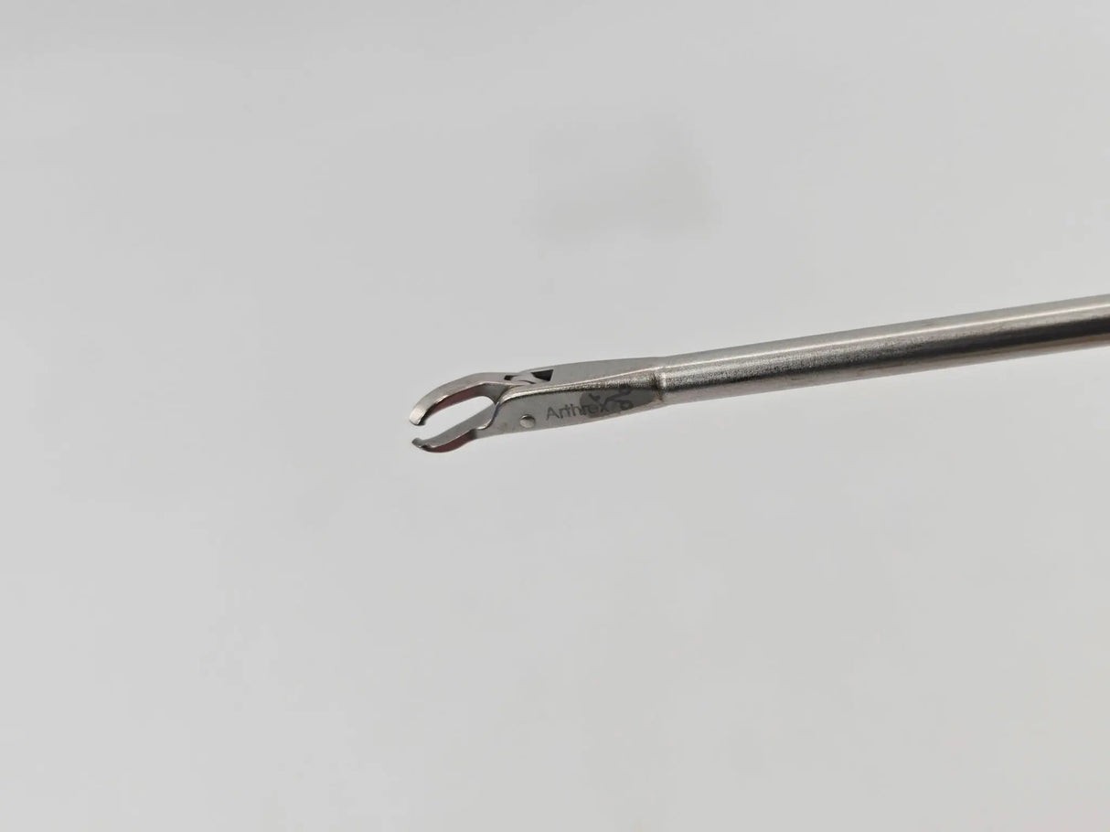 Arthrex AR-12590 Retriever Forceps Ø3.4mm 45° Left Arthroscopy 8-3/4" Arthrex