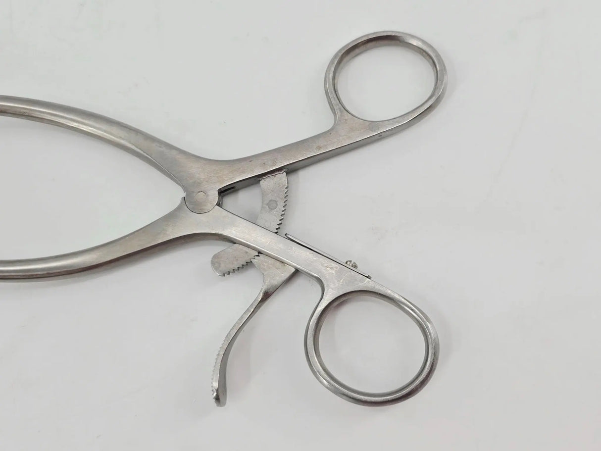 Konig MDS1880218 Gelpi Self-Retaining Perineal Retractor Sharp Prongs 7" Primis Medical