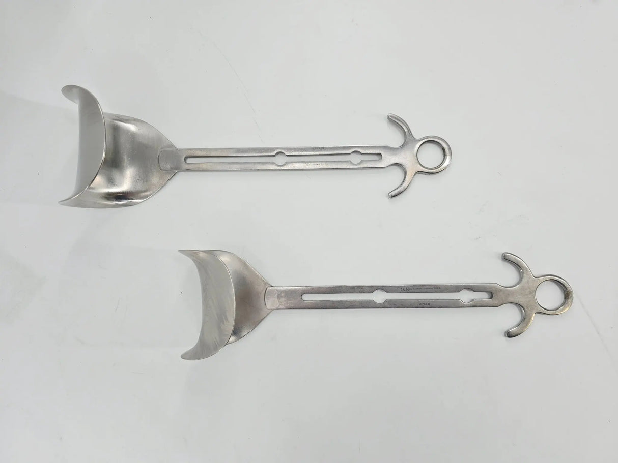 Konig MDS1876418 Balfour Abdominal Retractor w/ 180mm Spread & Two Center Blades Primis Medical