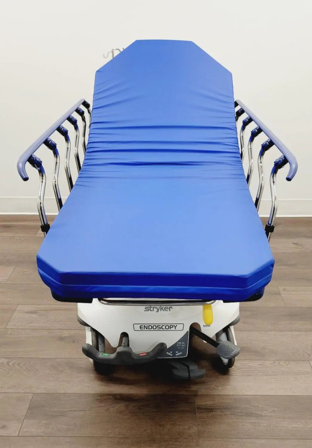 Stryker 1115 Glideaway Big Wheel Stretcher 700Lb Capacity w/ Pad Certified Stryker