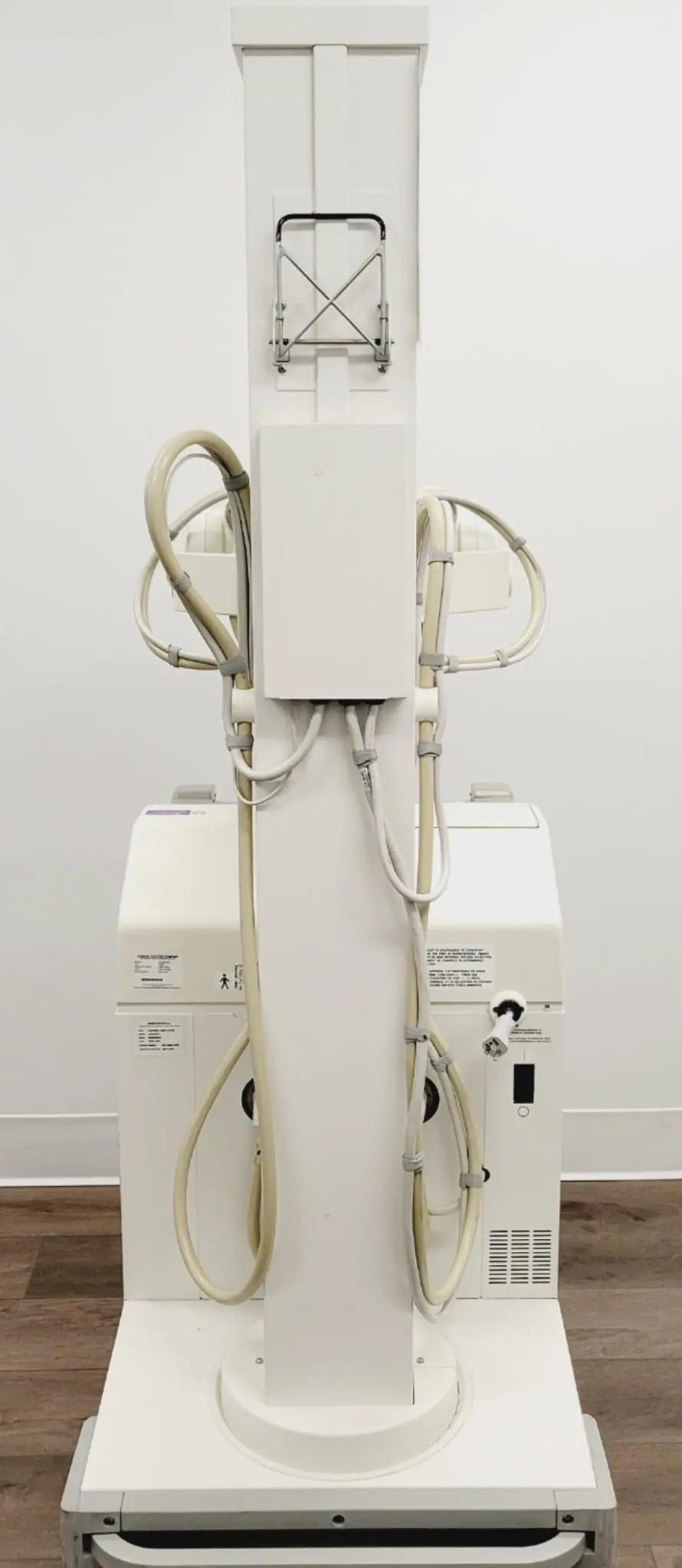 GE AMX 4 Plus Portable Mobile X-Ray Machine 46-270954G1 GE Refurb 2010 GE