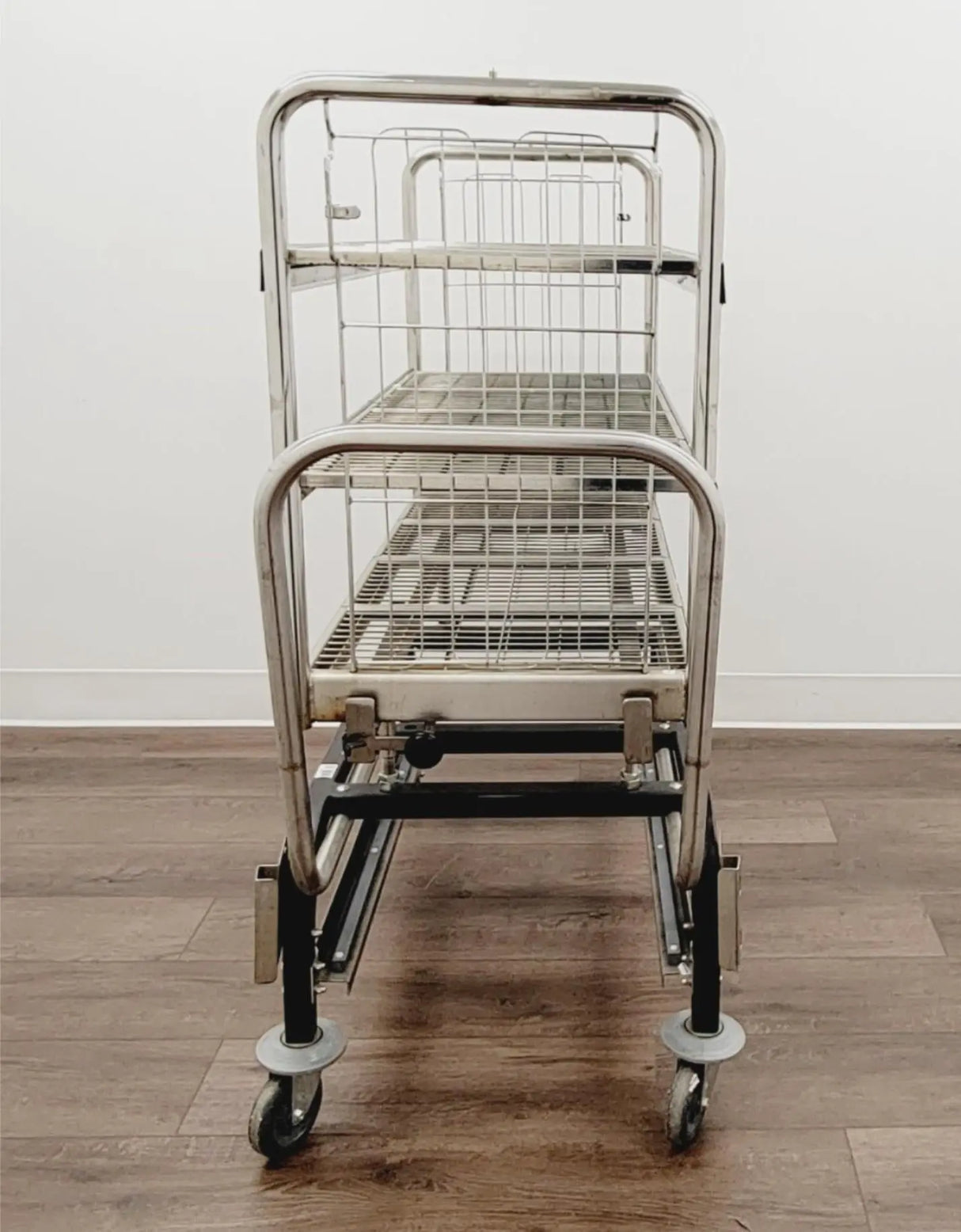 Steris Amsco Atlas 141214-725 3-Tier Sterilization Loading Cart 48" x 21-3/4" Steris Amsco Atlas