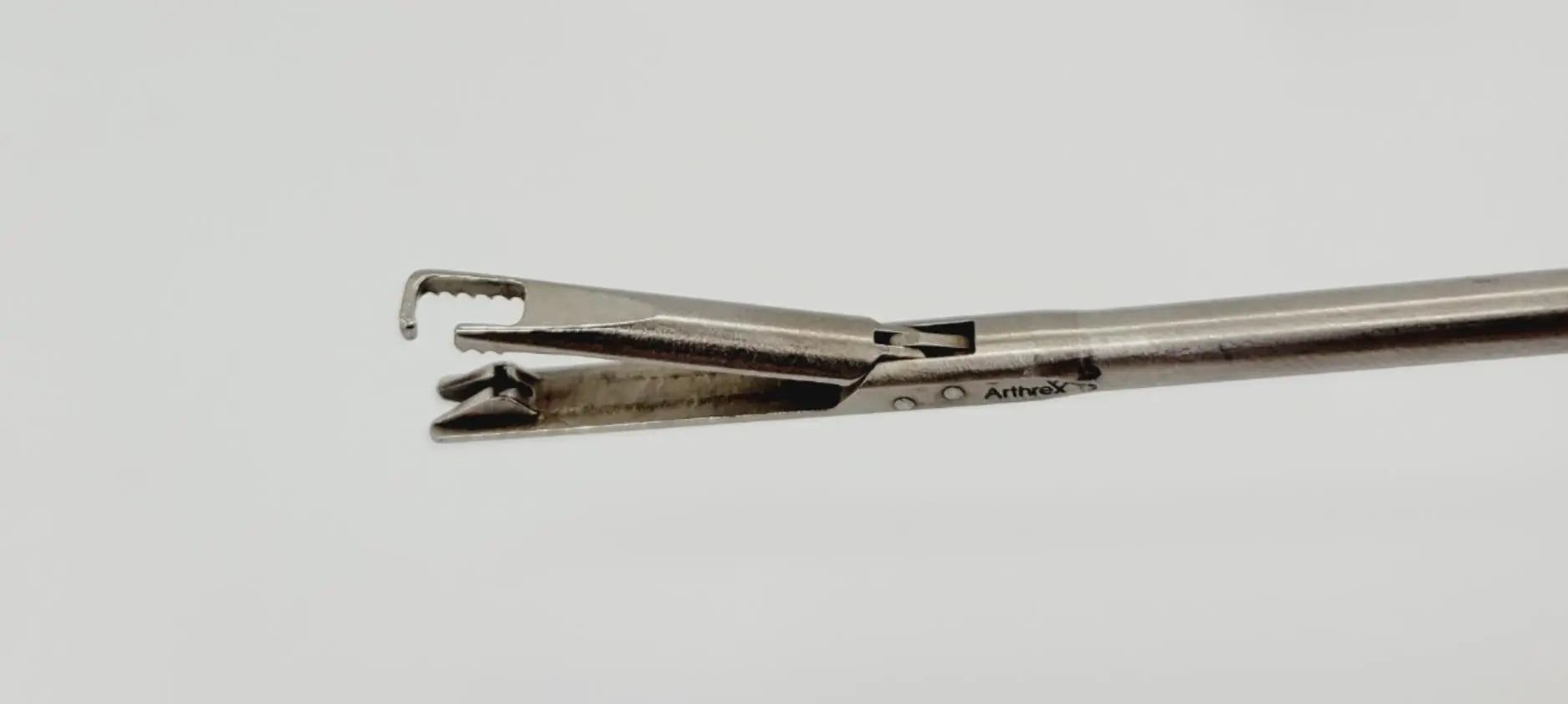 Arthrex AR-13992 Scorpion Passer 20mm Arthroscopy 11-1/8