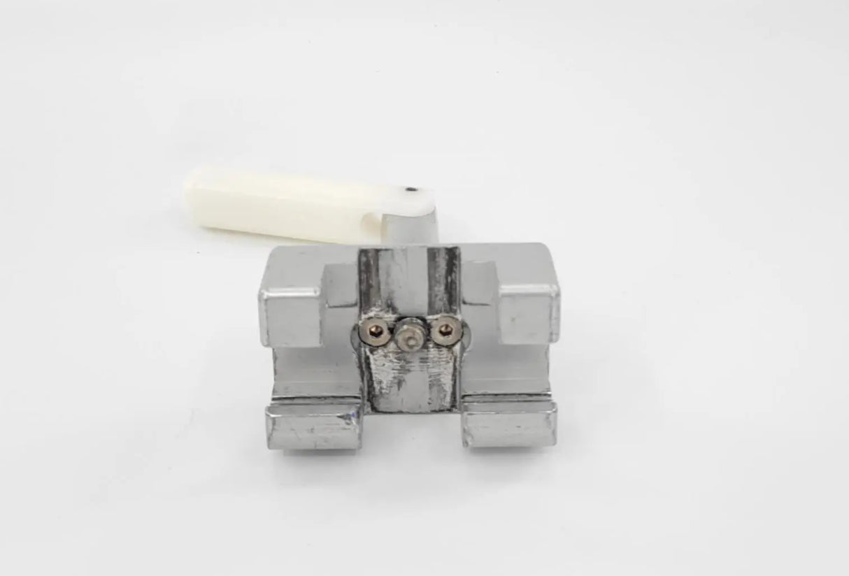 SchureMed 800-0127 Spring Lock Clamps for Great White Maxima Stirrups Schuremed
