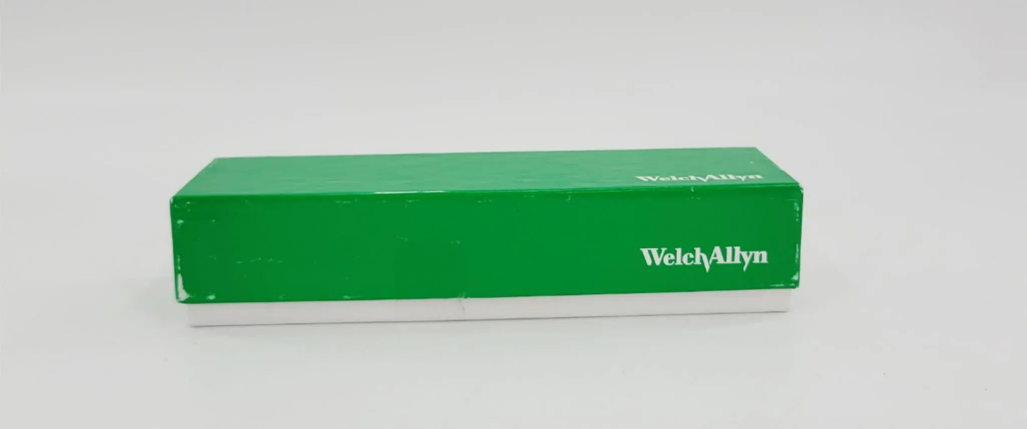 Welch Allyn 60400 Penlight Laryngoscope Handle 2.5V Power uses AA