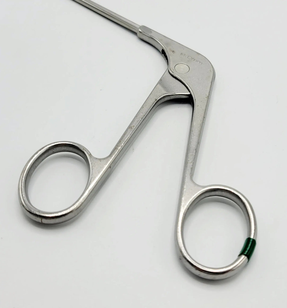 Smith & Nephew 012029 Acufex Loop Handle Basket Punch Forceps 1.0mm Straight 8-1/2" Smith & Nephew, Inc.