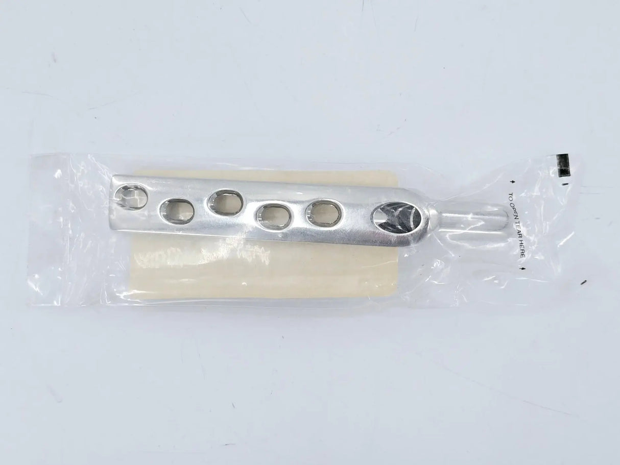 Synthes 281.250 140° DHS Plate-Standard Barrel 5 Holes/94mm Synthes