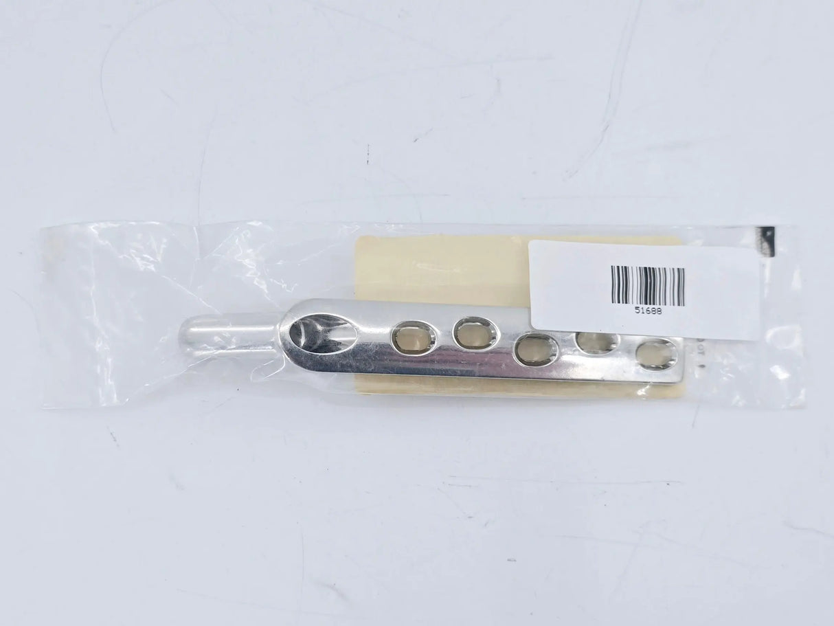 Synthes 281.35 145° DHS Plate-Standard Barrel 5 Holes/94mm Synthes