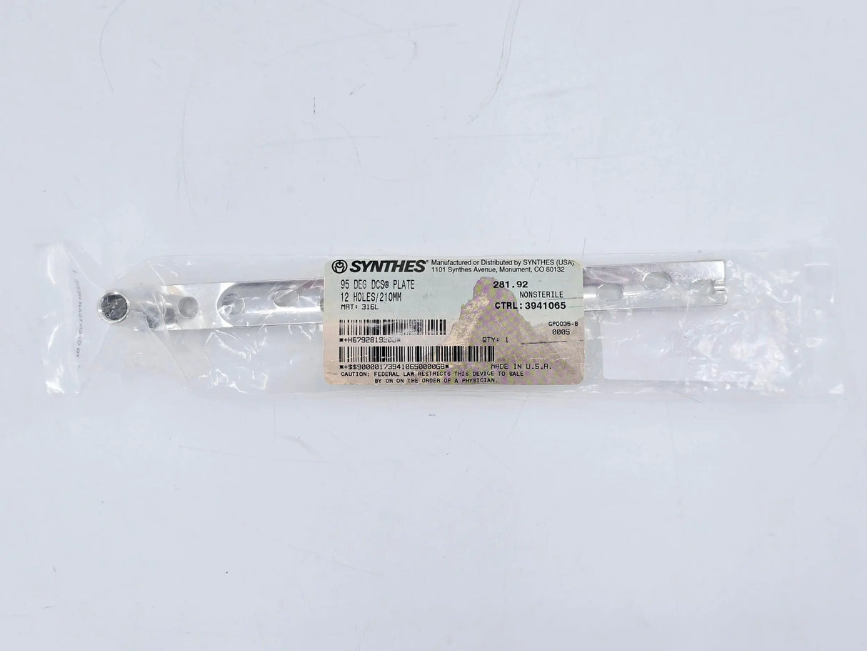 Synthes 281.92 95° DCS Plate-Standard 12 Holes/210mm Synthes