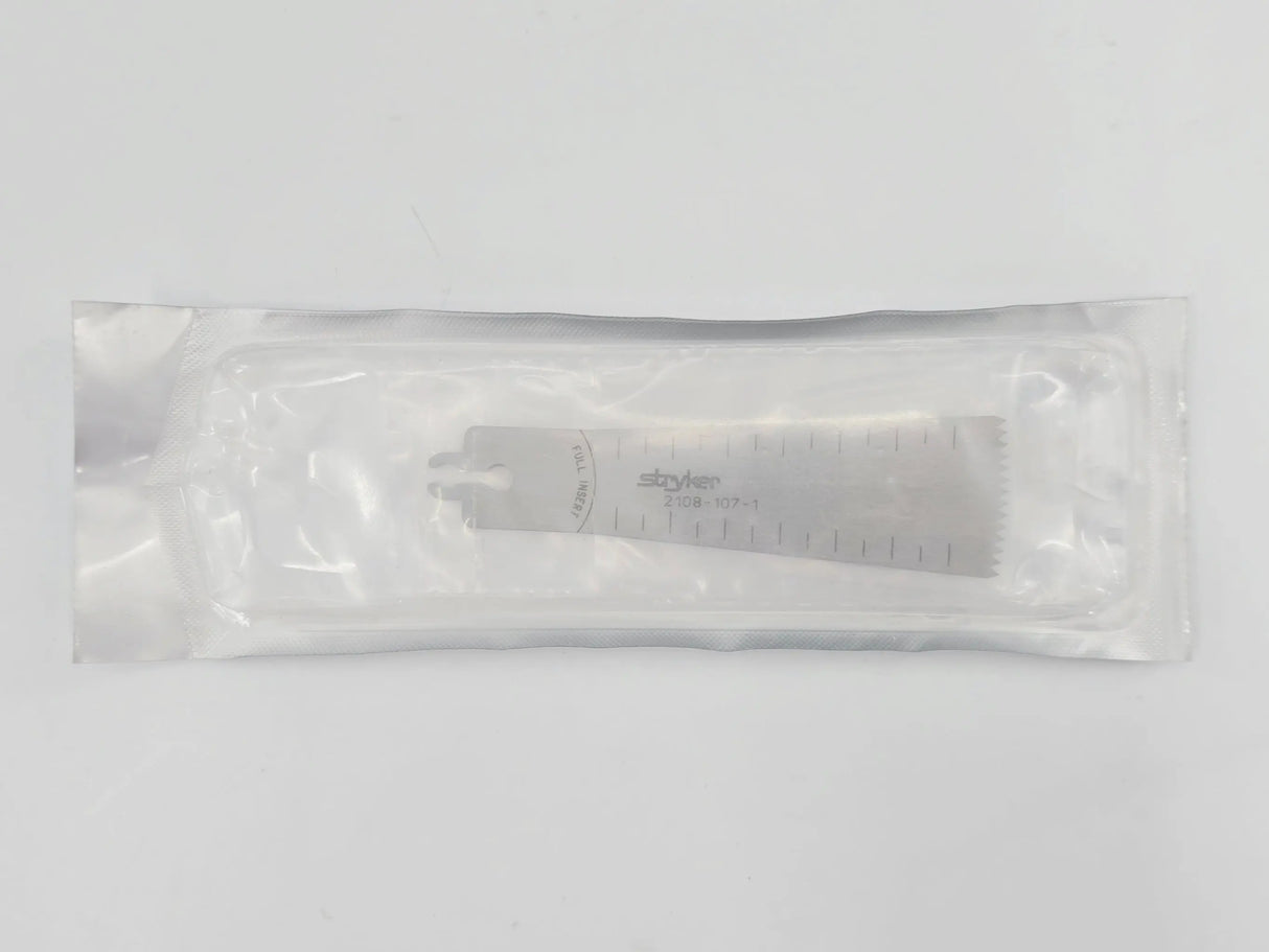 Stryker 2108-107-001 2108 Series Sagittal Blade Fan Offset 29.0 x 0.89 x 73.0mm Stryker