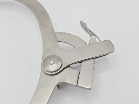 V. Mueller SU3055 O’Sullivan-O’Connor Abdominal Retractor with 2 XBBR Blades Primis Medical