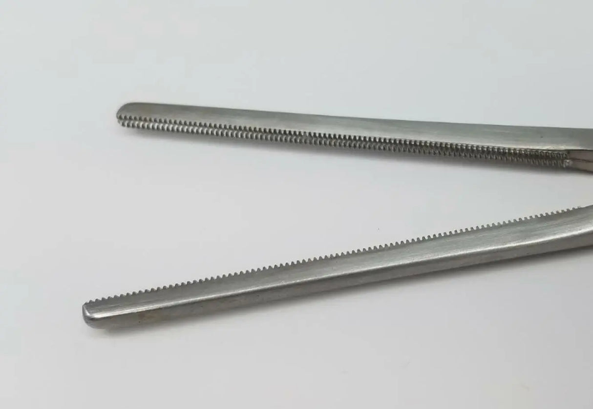 V. Mueller SU6100 Surgical Glassman Gastrointestinal Straight Clamp 9" V. Mueller