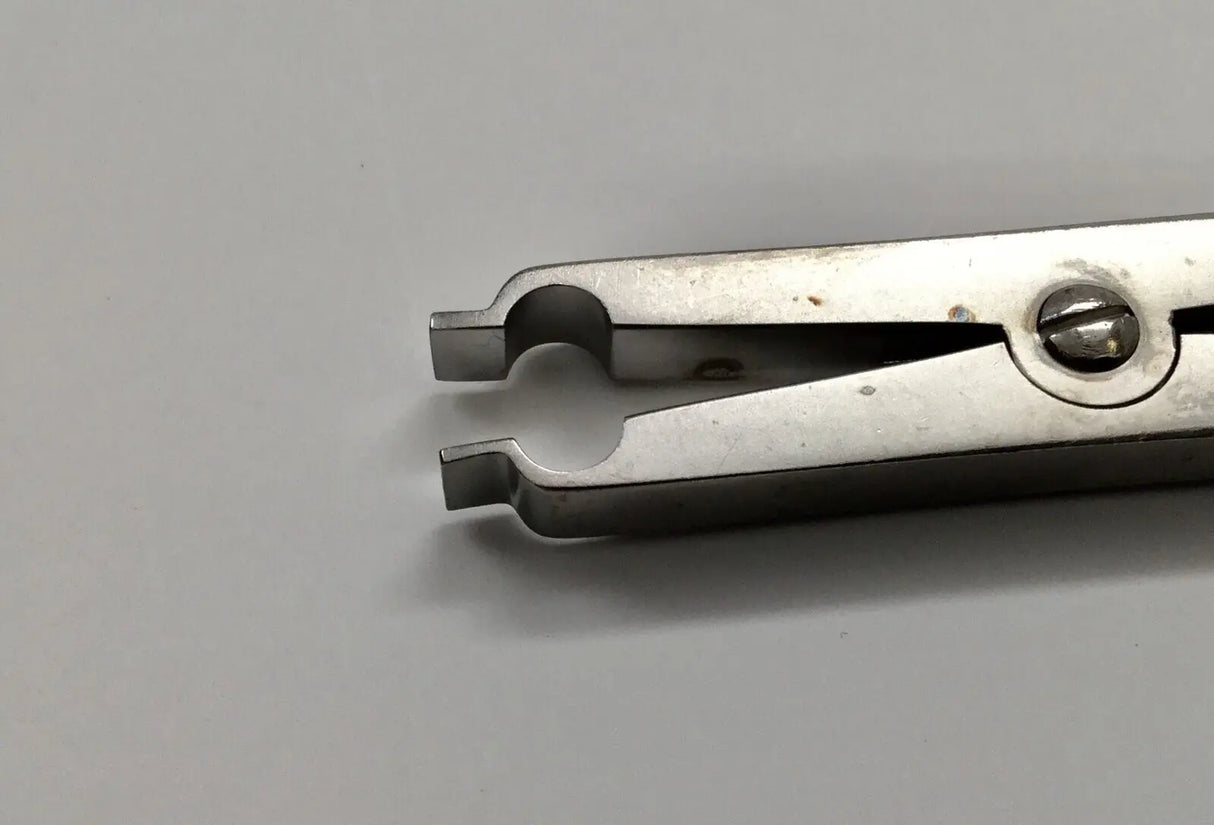 V. Mueller NL-10 Neuro Raney Scalp Clip Applying Forceps 6-1/4" V. Mueller