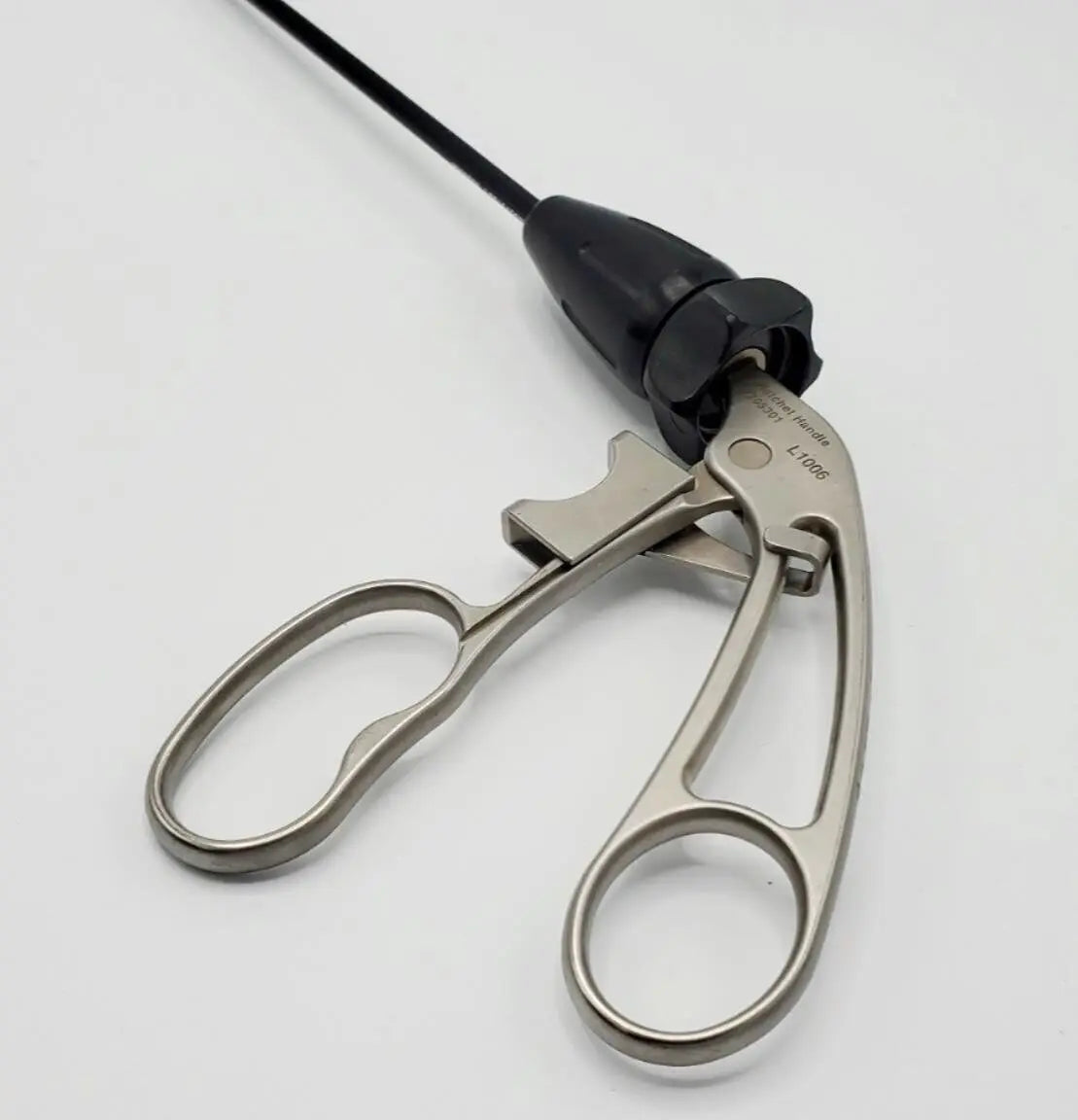 Smith & Nephew 7209711 Grasping Forceps w/ 7208301 Interceptre Handle 19-1/2" Smith & Nephew, Inc.