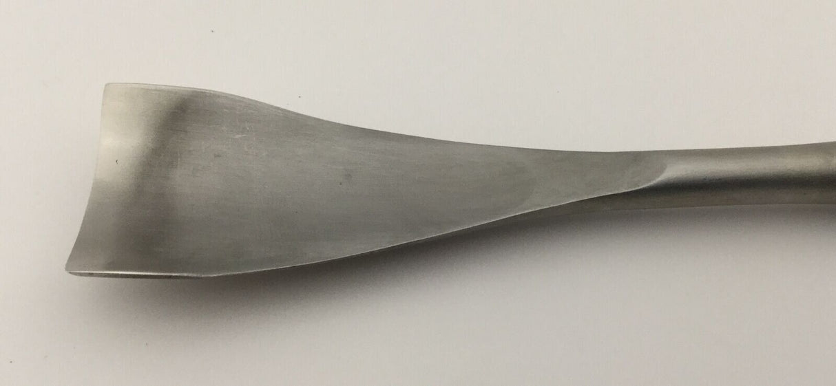 Zimmer 2816-05 32mm Curved Gouge Orthopedic 9"