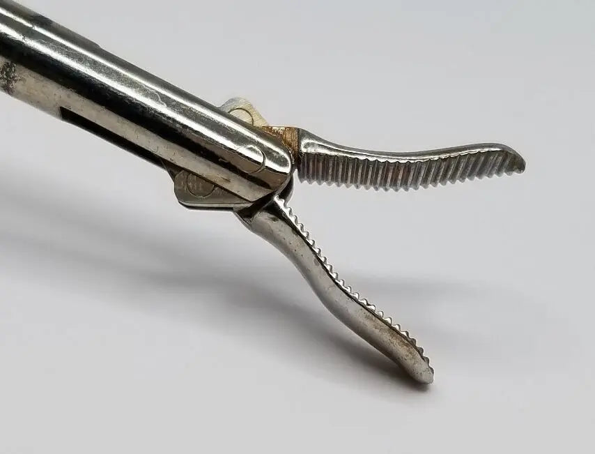 Cabot Medical 004243-902 Atraumatic 3mm Grasping Forceps 13-5/8" Cabot Medical