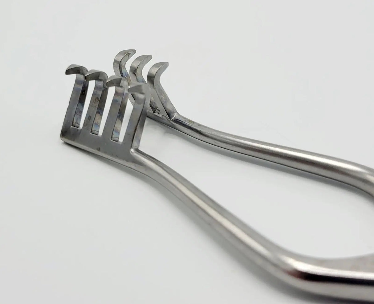 Jarit 204150 Weitlaner Retractor 3 x 4 Teeth Sharp 5-1/2" Jarit