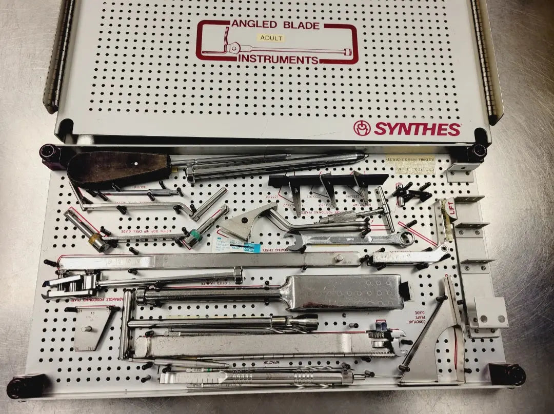 Synthes Angled Blade Plate Osteotomy Instrument Set 22pc with Original Metal Case - Pre-Owned Synthes