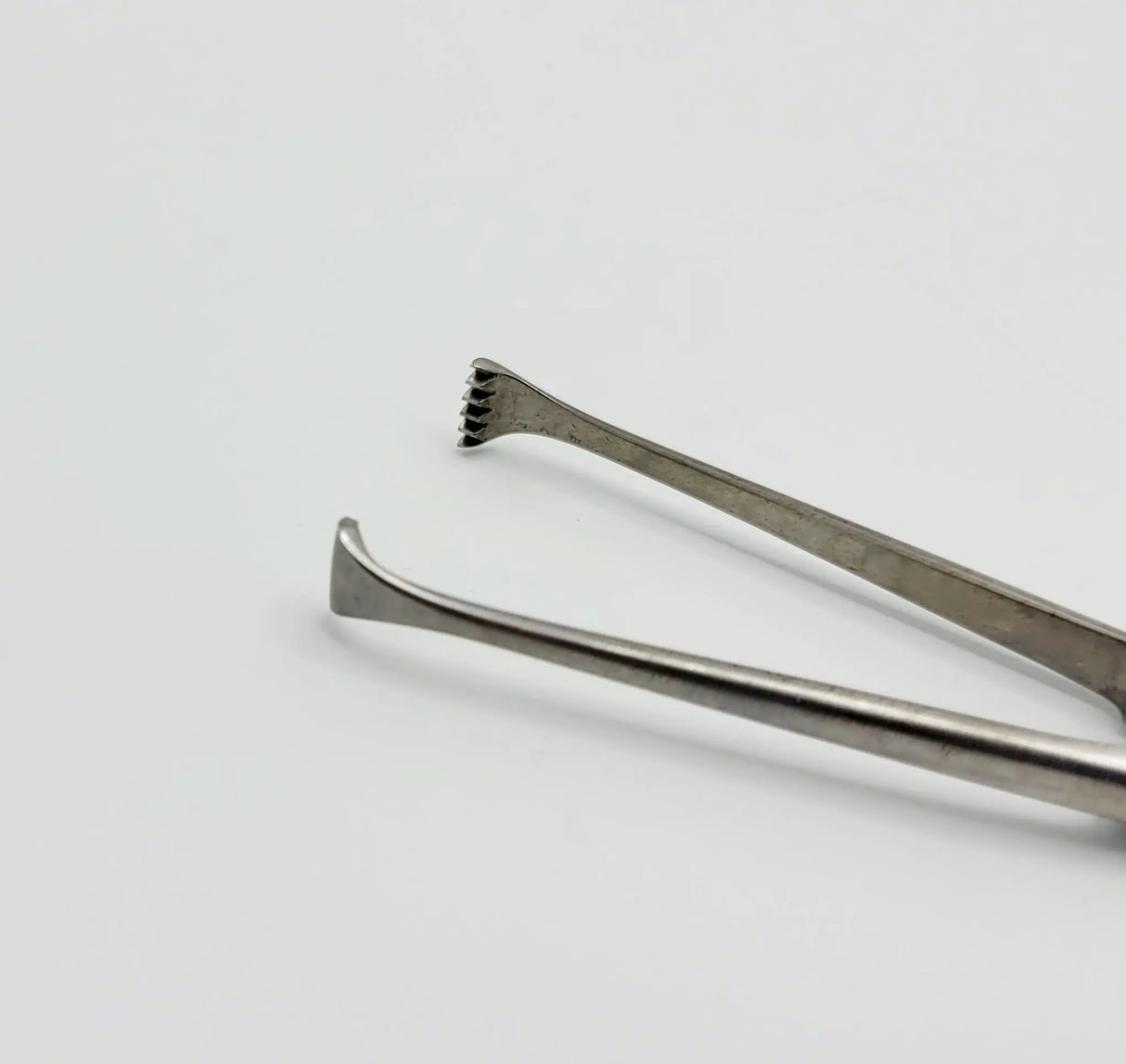 Jarit 136-110 Allis Tissue Forceps Straight 7-3/8" Jarit