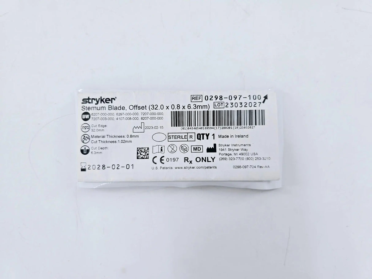 Stryker 0298097100 Sternum Blade, Offset (32.0 X 0.8 X 6.3mm) Stryker