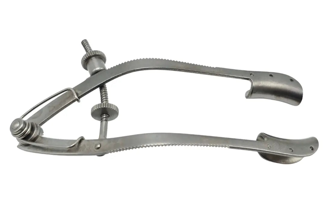 V. Mueller OP30 Lancaster Eye Speculum Blade 15 x 7 x 7.5mm Wide Solid Blades Primis Medical