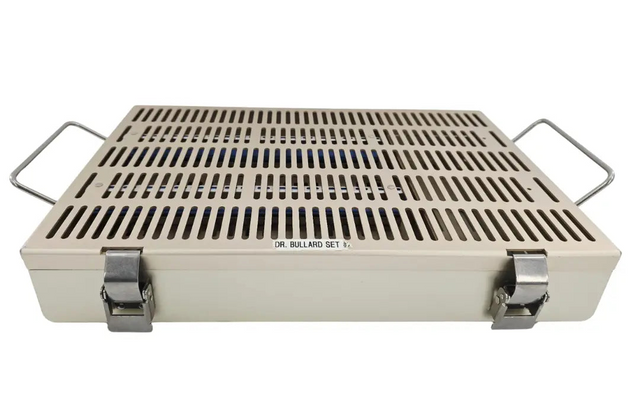 Sterilization Tray 18209.001 with insert tray and Latch Locking System Primis Medical