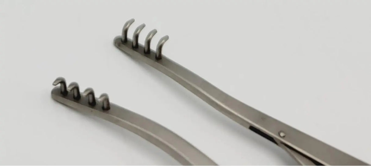 Aesculap BV010R ALM Retractor Self-Retaining 70mm 4 x 4 Prongs 2-7/8" Aesculap