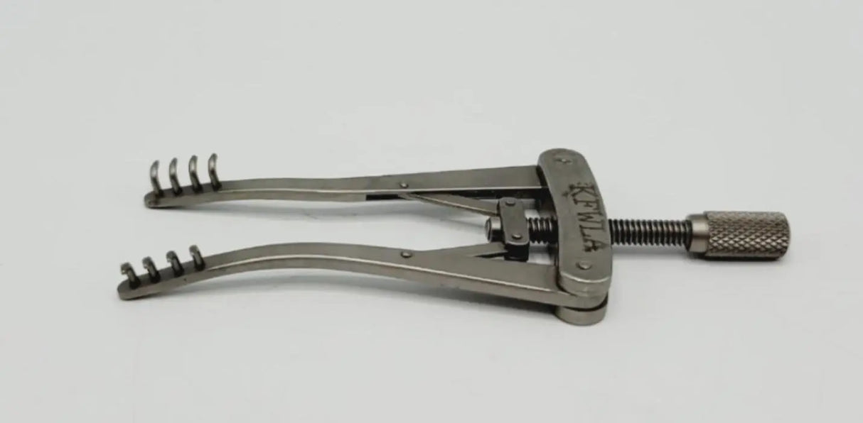Aesculap BV010R ALM Retractor Self-Retaining 70mm 4 x 4 Prongs 2-7/8" Aesculap