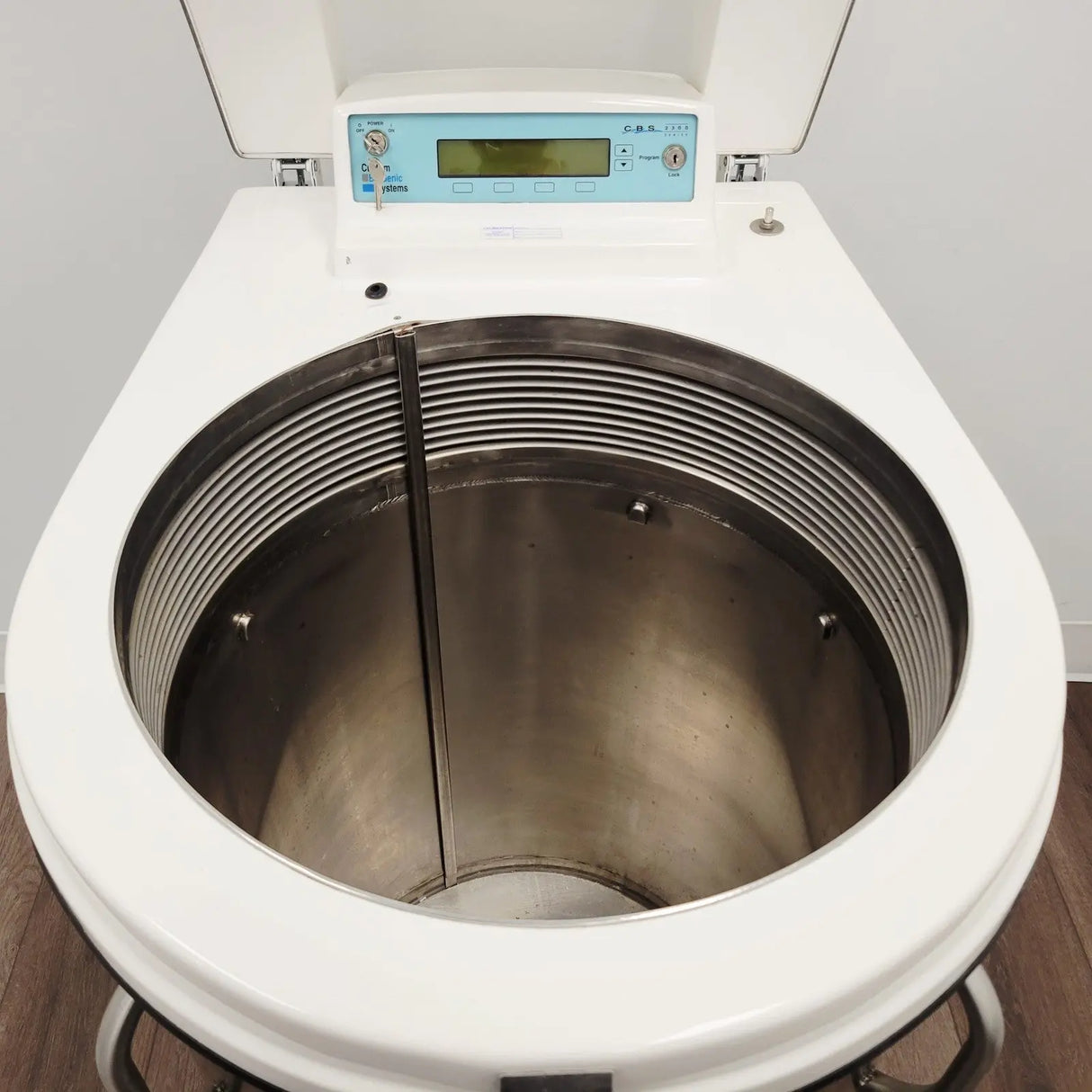 Custom BioGenic Systems CBS V1500-AB 2300 Series Isothermal Freezer 30 Liters Custom BioGenic Systems