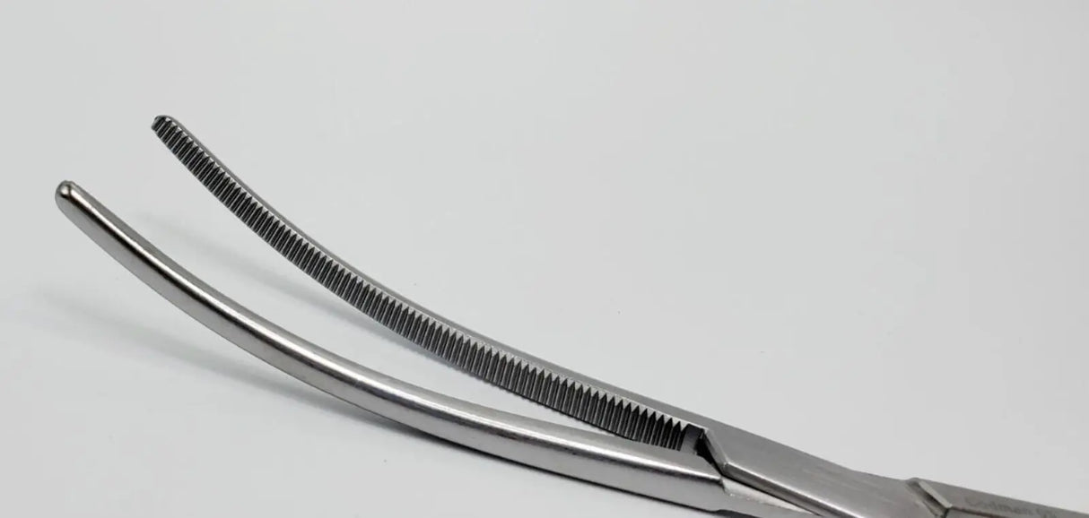 Codman 30-4573 Pean Hemostatic Forceps Curved Cross Serrations 10" Codman