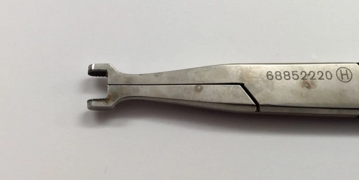 Howmedica 68852220 Straight Surgical Spinal Applying Forceps Howmedica