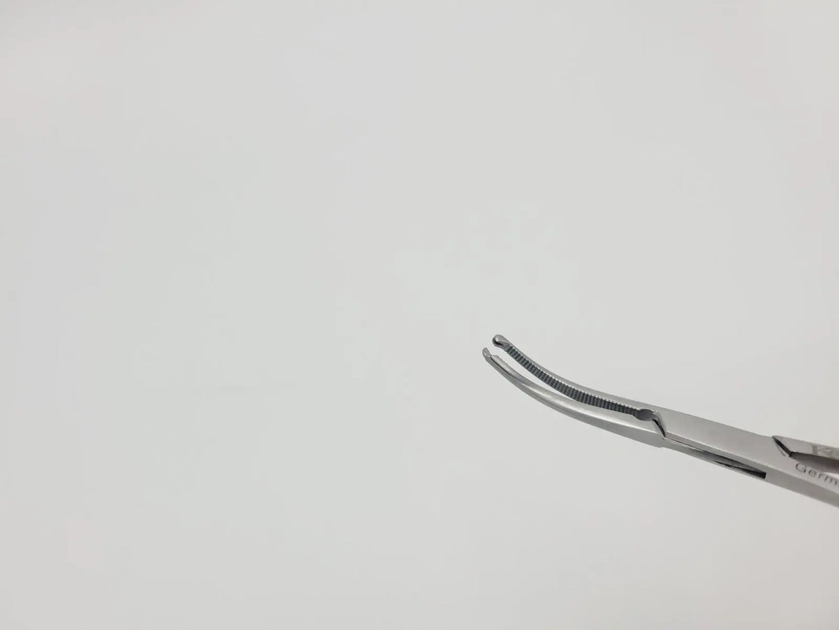 Medline Konig MDS1226114 Crile Hemostatic Forceps Curved 5-1/2" Konig
