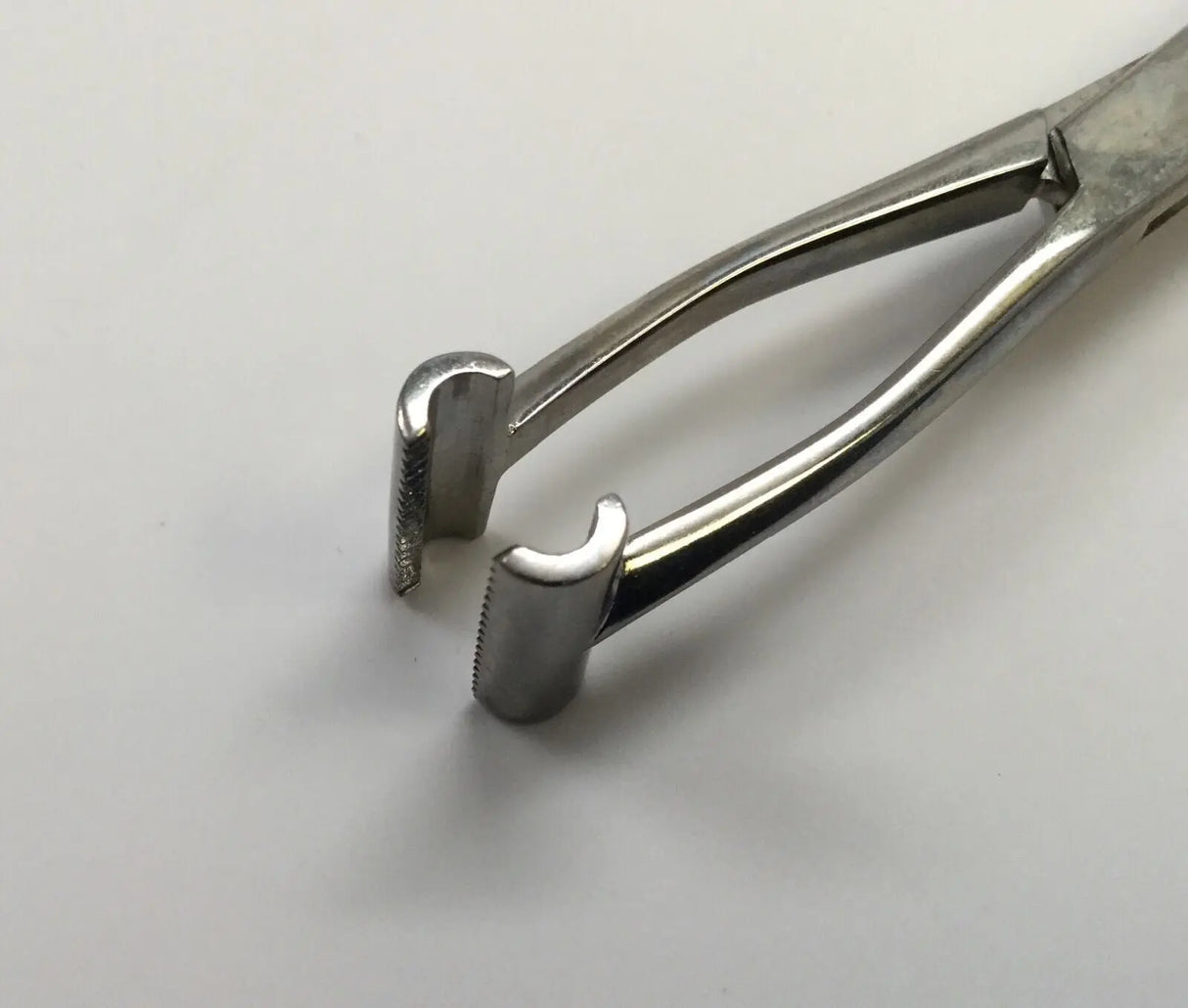 Pratt-Smith Hemostatic Forceps Surgical Grade 6" Unbranded/Generic