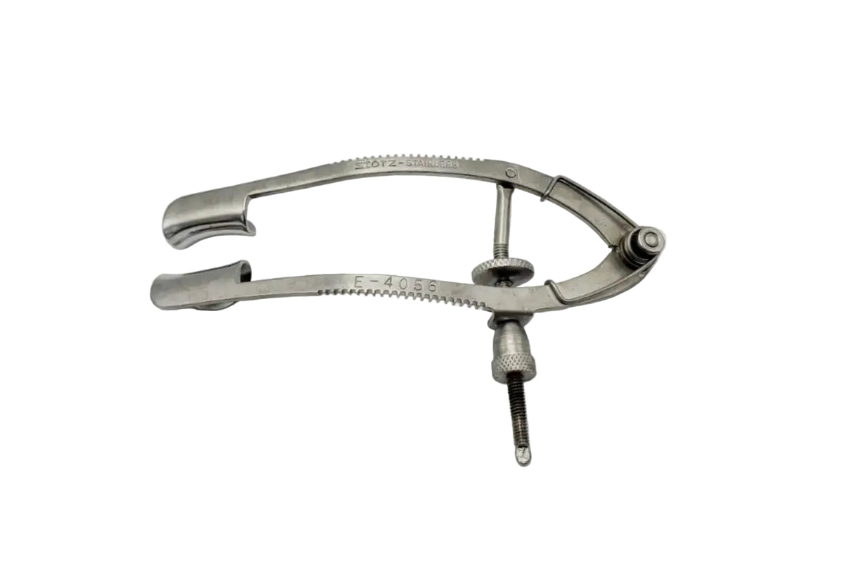 Storz E4056 Lancaster Eye Speculum 15mm Blade Spring Controlled Spread of Blades Storz
