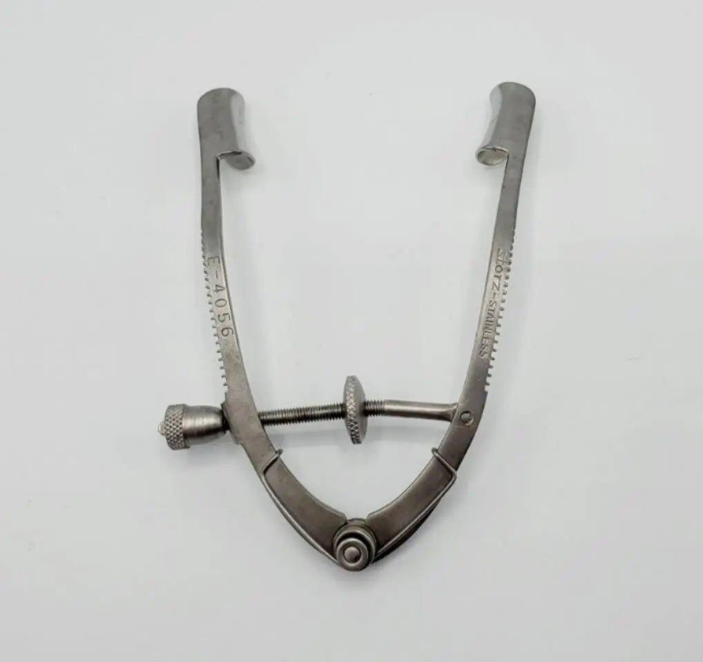 Storz E4056 Lancaster Eye Speculum 15mm Blade Spring Controlled Spread of Blades Storz